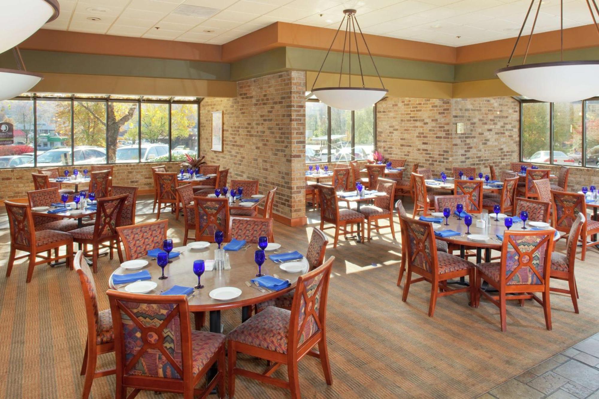 Doubletree By Hilton - Knoxville Hotel