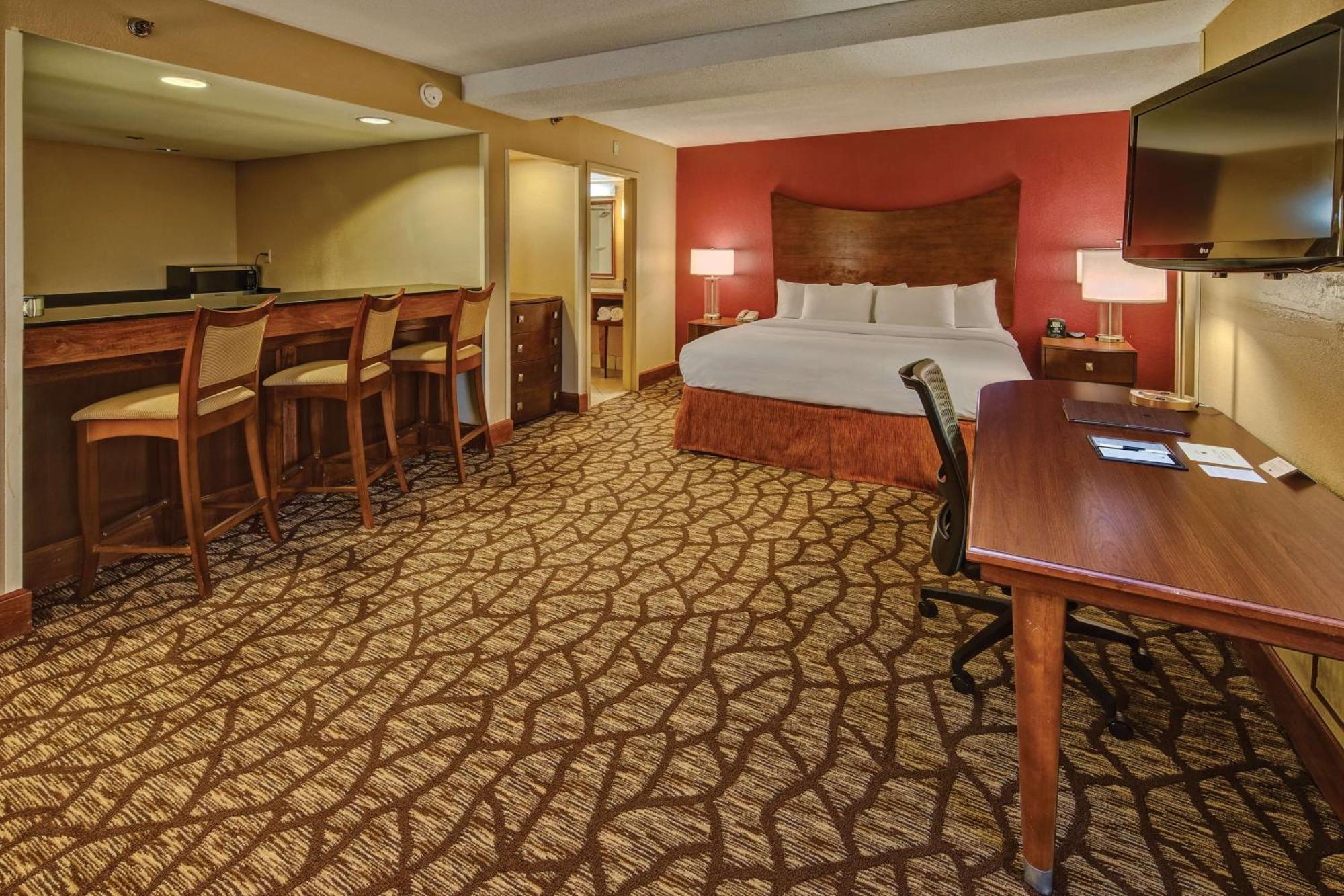 Doubletree By Hilton - Knoxville Hotel