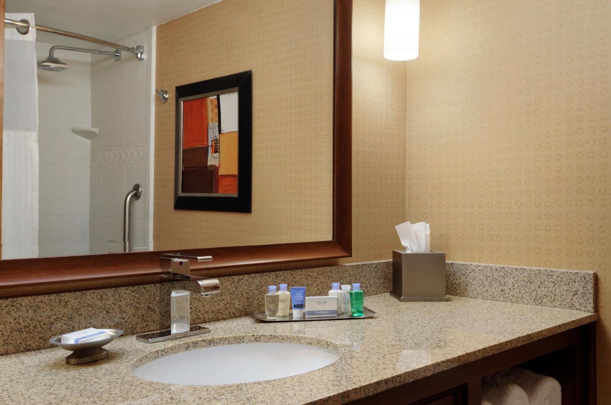 Doubletree By Hilton - Knoxville Oak Ridge